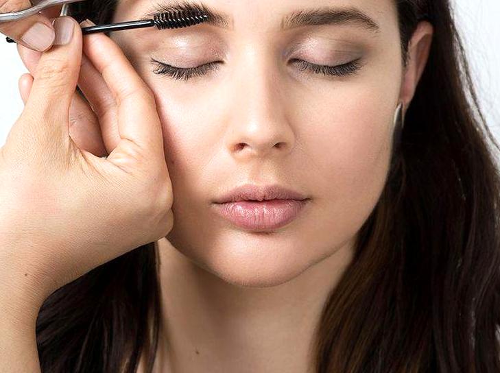 Achieving Statement Eyebrows Made Easy